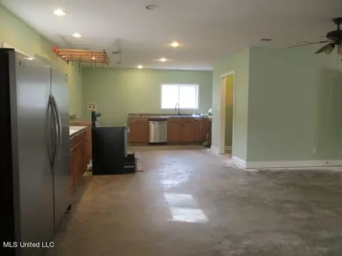 Kitchen - 1249 Stonecypher Rd, Lucedale, MS 39452 photo 2 of 3
