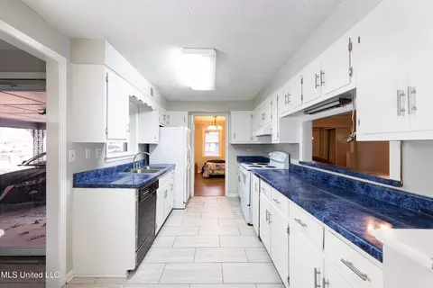 9473 Stuart St, Olive Branch, MS 38654 photo 11