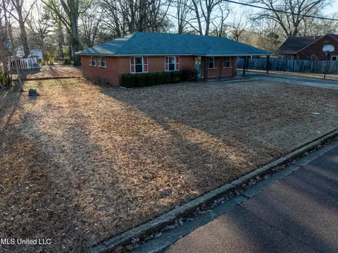 9473 Stuart St, Olive Branch, MS 38654 photo 36