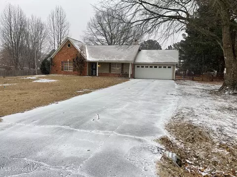 7080 Hickory Estate Dr, Walls, MS 38680 photo 2