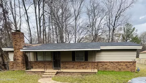 2062 Alyce Dr, Jackson, MS 39204 photo 1