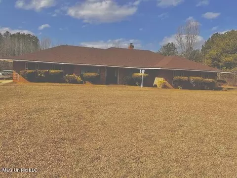 582 Foster Rd, Florence, MS 39073