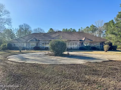 Exterior - 820 E Washington St, Brookhaven, MS 39601 photo 8 of 8