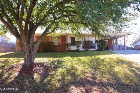 919 Cherry Stone Cir, Clinton, MS 39056