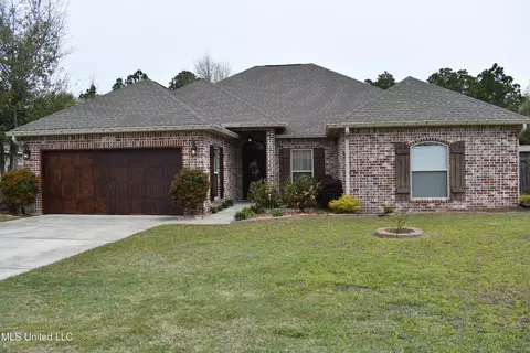 48 Tantallon Dr, Ocean Springs, MS 39564