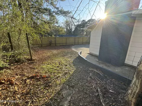 Exterior - 1262 Summer Ln, Jackson, MS 39211 photo 10 of 13