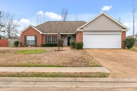 404 Kirkwood Dr, Clinton, MS 39056