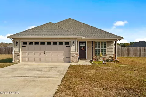 22 Bear Path, Picayune, MS 39466
