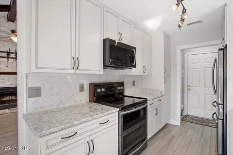 971 Bluff Rdg, Biloxi, MS 39532 photo 11