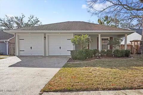 971 Bluff Rdg, Biloxi, MS 39532