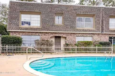 413 Kahler St #25, Gulfport, MS 39507