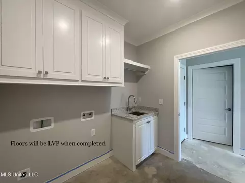 305 Tremont Dr, Florence, MS 39073 photo 18