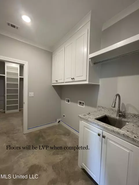 305 Tremont Dr, Florence, MS 39073 photo 17