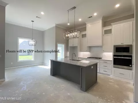 305 Tremont Dr, Florence, MS 39073 photo 5