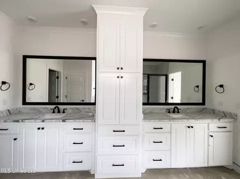 303 Tremont Dr, Florence, MS 39073 photo 9