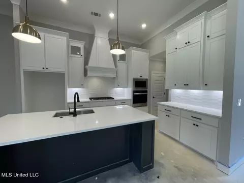 Kitchen - 205 Wethersfield Dr, Florence, MS 39073 photo 1 of 1