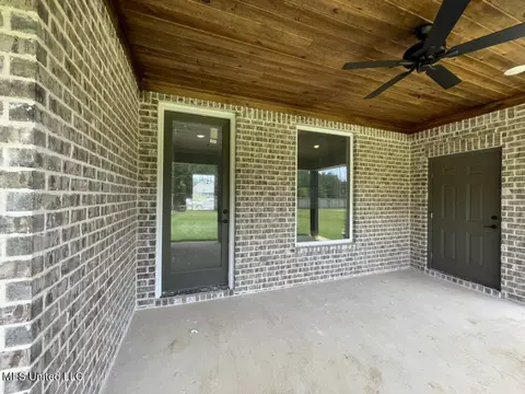 Exterior - 205 Wethersfield Dr, Florence, MS 39073 photo 2 of 4