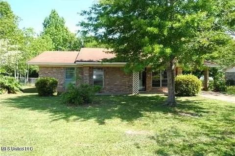 2503 Fortson St, Gulfport, MS 39503