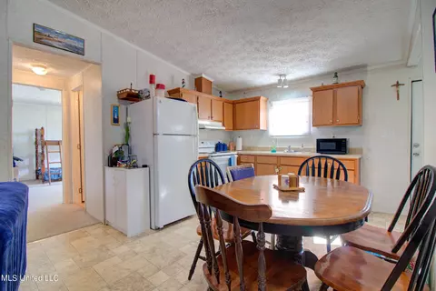 20142 Charred Rd, Saucier, MS 39574 photo 12