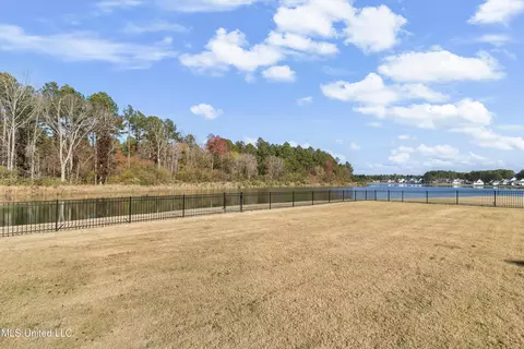 Exterior - 166 Westlake Cir, Madison, MS 39110 photo 20 of 23