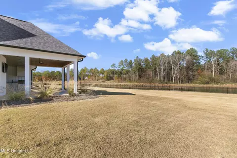 Exterior - 166 Westlake Cir, Madison, MS 39110 photo 19 of 23