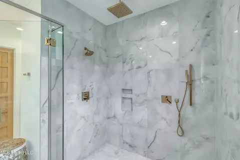 Bath - 166 Westlake Cir, Madison, MS 39110 photo 3 of 22