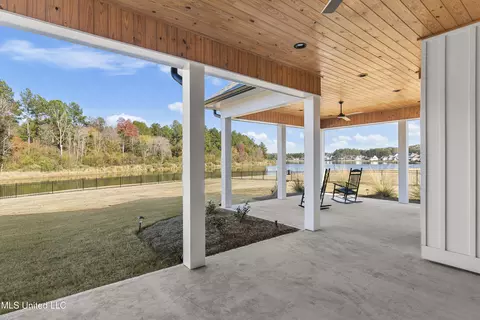 Exterior - 166 Westlake Cir, Madison, MS 39110 photo 13 of 23