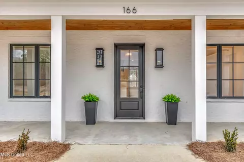 Exterior - 166 Westlake Cir, Madison, MS 39110 photo 5 of 23