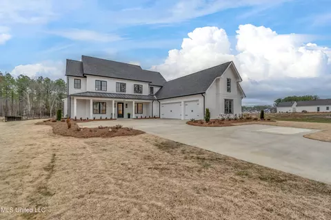 Exterior - 166 Westlake Cir, Madison, MS 39110 photo 3 of 23