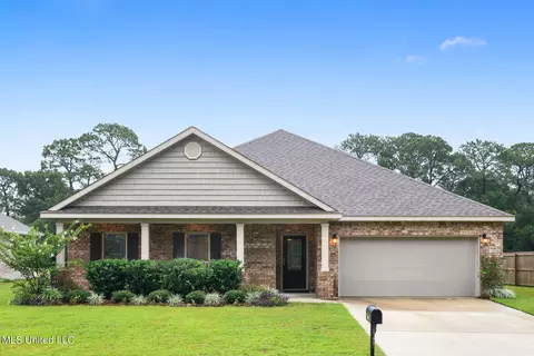 1016 Brackish Pl, Ocean Springs, MS 39564