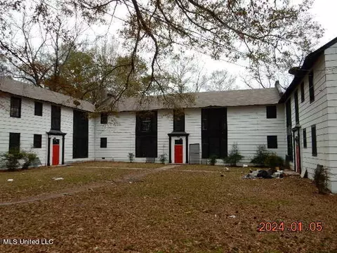 519 Alta Woods Blvd, Jackson, MS 39204 photo 1