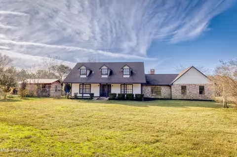 14351 Schanbacher Rd, Gulfport, MS 39503