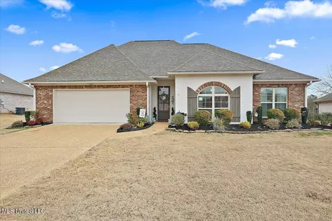 513 Westfield Dr, Pearl, MS 39208