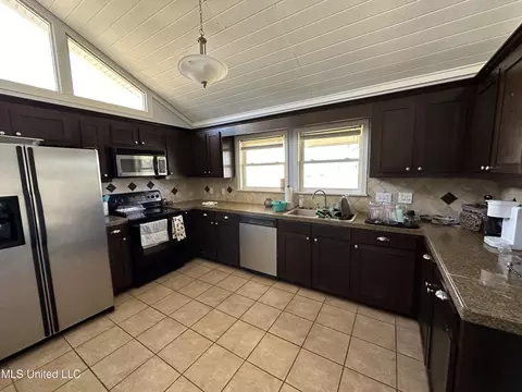 215 SW 2nd Ave, Magee, MS 39111 photo 17