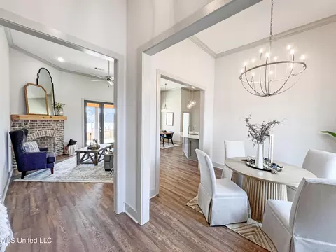 Dining - 658 Prosperity Pl, Brandon, MS 39042 photo 1 of 3
