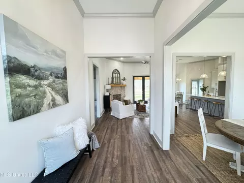 Entry Way - 428 Assurance Way, Brandon, MS 39042 photo 1 of 3