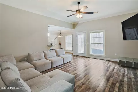 Living - 152 Forest Lake Dr, Byram, MS 39272 photo 1 of 3