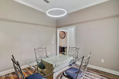 Dining - 152 Forest Lake Dr, Byram, MS 39272 photo 2 of 2