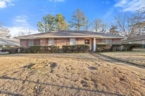 1214 Canterbury Ln, Clinton, MS 39056