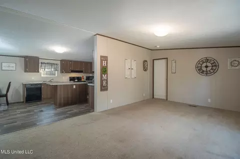 13102 Tanner St, Vancleave, MS 39565 photo 6