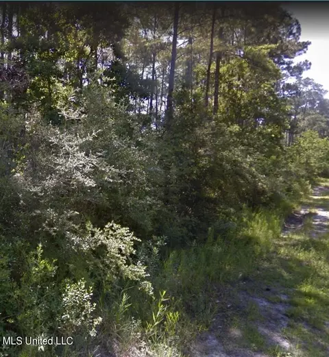 lot2398 Oak St, Ocean Springs, MS 39564