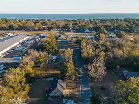 614 N Wright Ave, Long Beach, MS 39560 photo 5