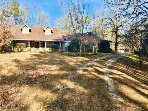 10220 Road 743, Philadelphia, MS 39350