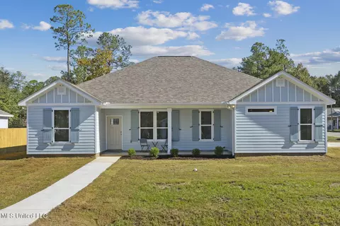Exterior - 7341 Ahi Dr, Diamondhead, MS 39525 photo 2 of 4