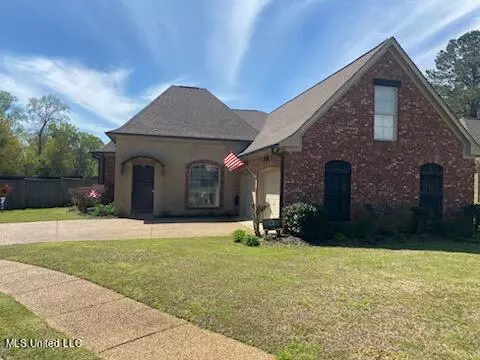 608 Brookfield Pl, Florence, MS 39073 photo 1