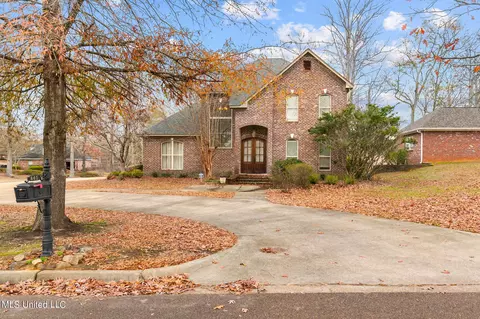 241 Pimlico Dr, Brandon, MS 39042