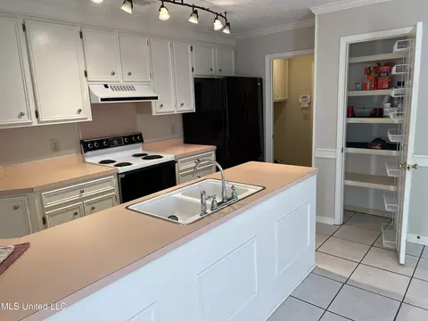 552 Brookstone Cir, Madison, MS 39110 photo 8
