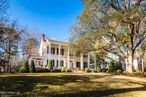 835 Avondale St, Jackson, MS 39216