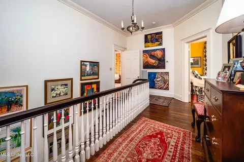 Entry Way - 835 Avondale St, Jackson, MS 39216 photo 4 of 4
