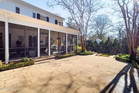 Exterior - 835 Avondale St, Jackson, MS 39216 photo 9 of 24